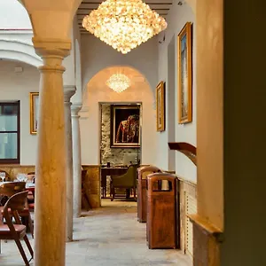 Anahita Boutique מאלגה